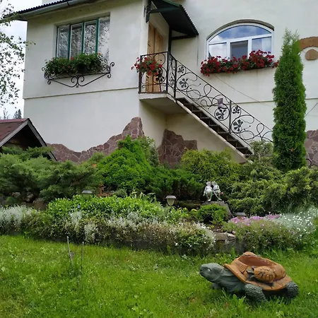 Kvitkovyi Rai з червня басейн з підігрівом 10 на 5 метрів Sławsko