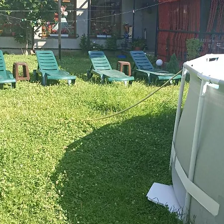 Kvitkovyi Rai 게스트하우스 *