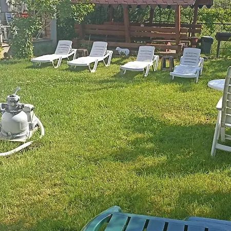 Kvitkovyi Rai Guest house *