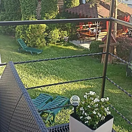 Kvitkovyi Rai Guest house Slavske