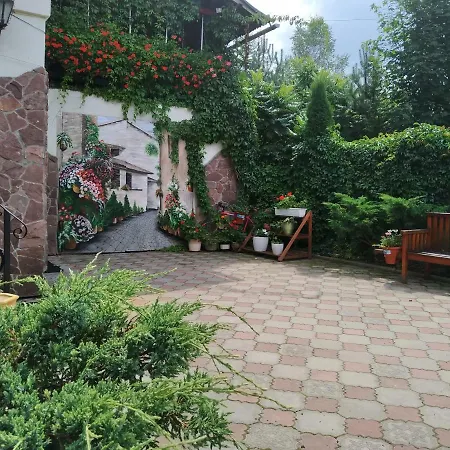 Kvitkovyi Rai Guest house