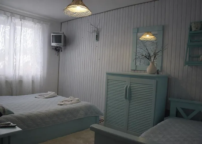 Kvitkovyi Rai Konukevi Slavske
