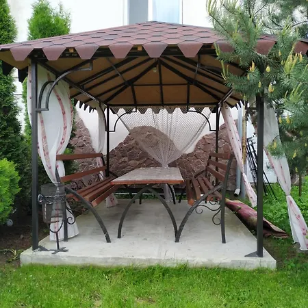 Kvitkovyi Rai * Slavske